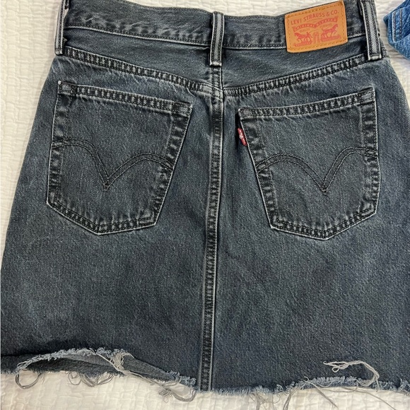 Levi denim skirt size 25 - Picture 1 of 4